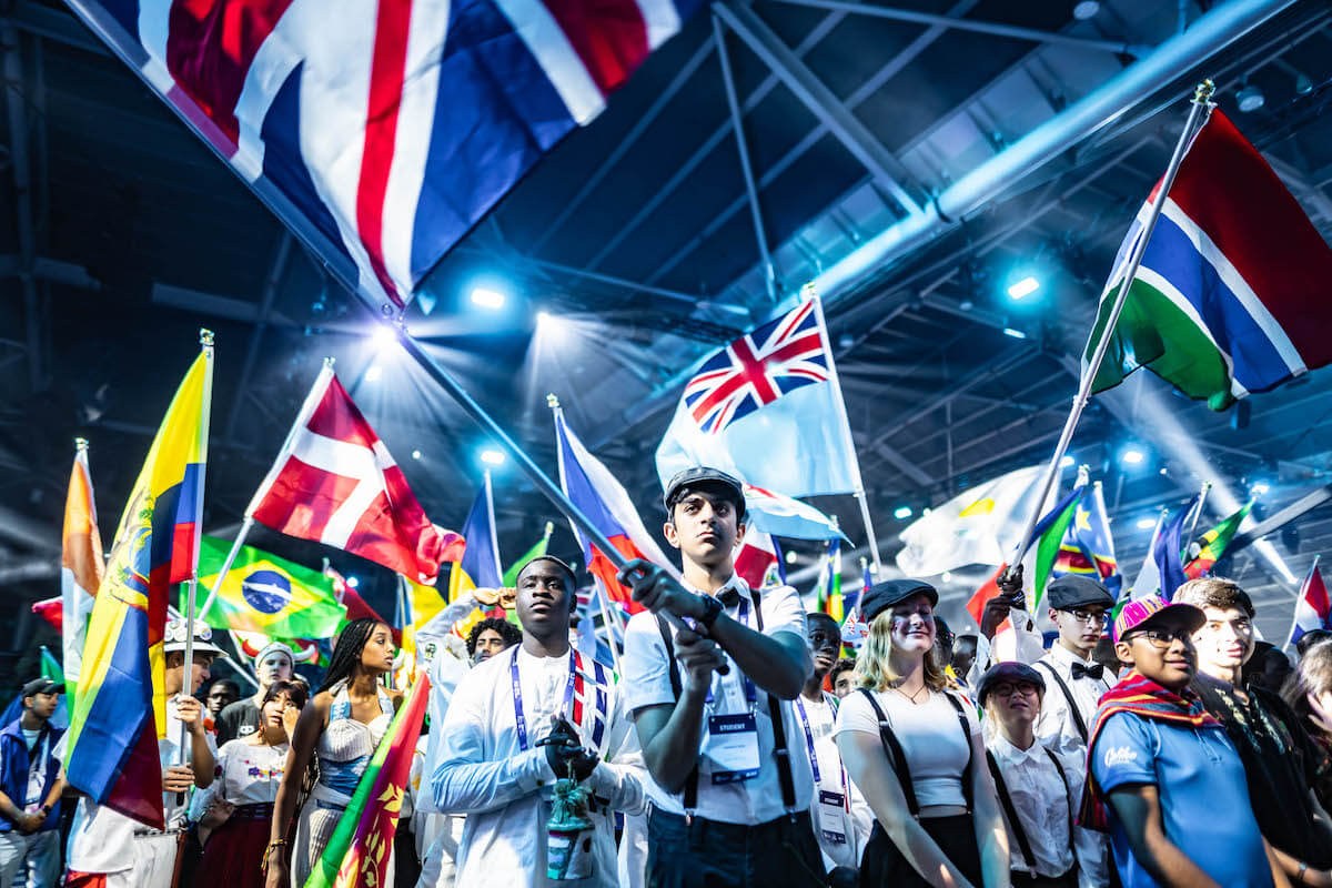 Jeunes participants au FIRST Global Challenge 2023 à Singapour